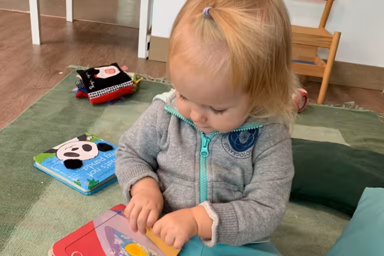 Ambiente Nido del International Montessori School Sotogrande — programa Montessori para bebés de 0 a 18 meses