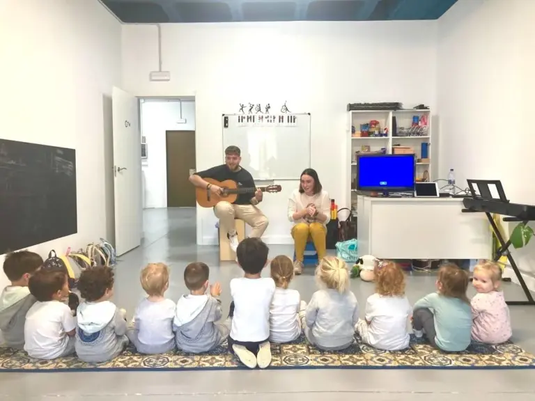 Gestión de emociones infantiles: claves Montessori para familias