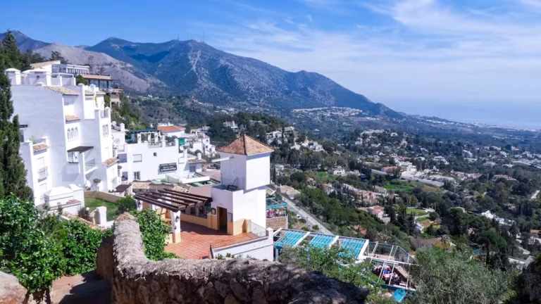 Babysitter in Mijas - Babysitter in Mijas: Montessori-Leitfaden [Leitfaden für Familien]