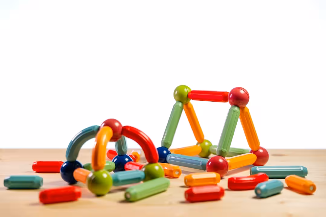 Montessori vs traditional - Montessori vs Traditional: A Practical Guide [Montessori Method]