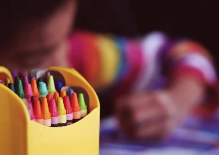 Long-tail SEO ohne externe Quelle: Wie Sie Familien anziehen, die nach personalisierter Bildung in Ihrer Montessori-Schule suchen