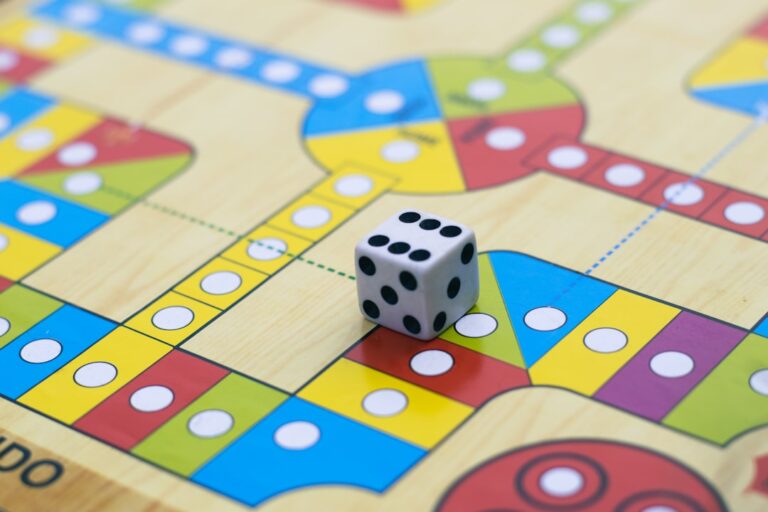 Juegos para niños de 6 años: guía Montessori (Con Ejemplos Reales)