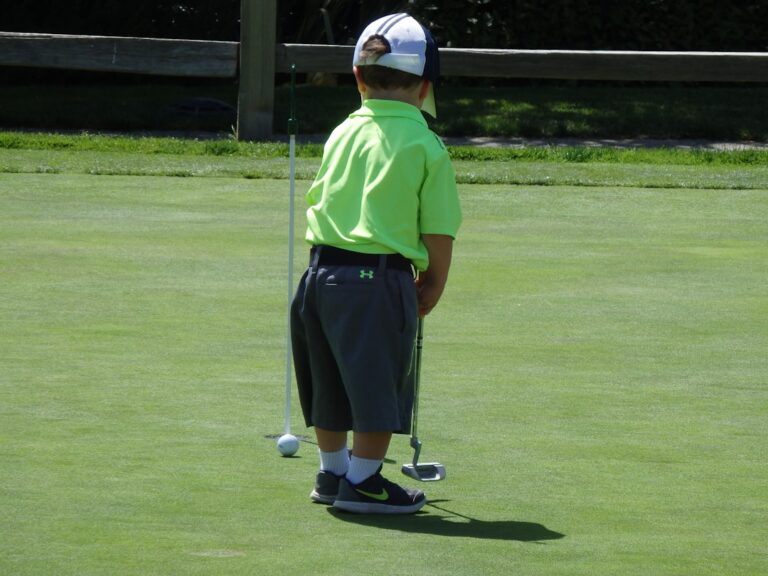 Academia de golf para niños: lo que debes saber (y por qué en IMS apostamos por el juego libre)