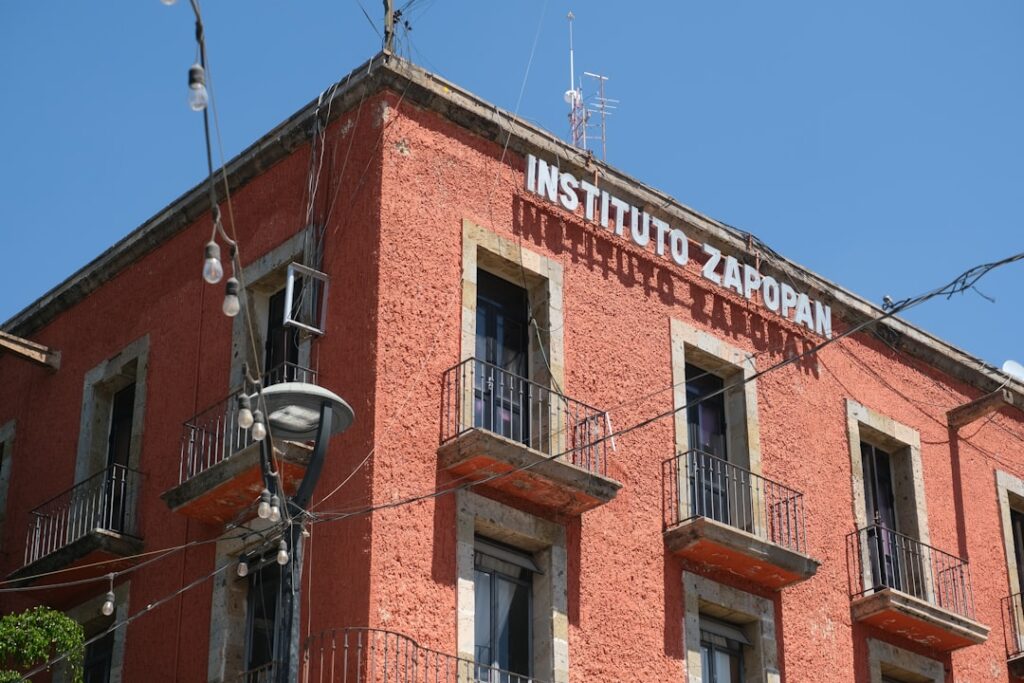 Montessori Schule Duquesa - Montessori Schule nahe Duquesa & Sotogrande – Führer für internationale Familien Montessori Schule Duquesa - Montessori Schule nahe Duquesa & Sotogrande – Führer für internationale Familien
