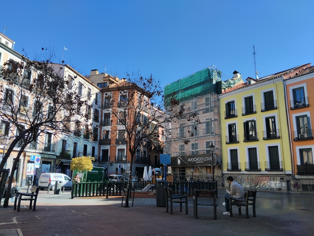 colegios recomendados cerca de Manilva - Entorno natural y seguro del campus de IMS en Sotogrande