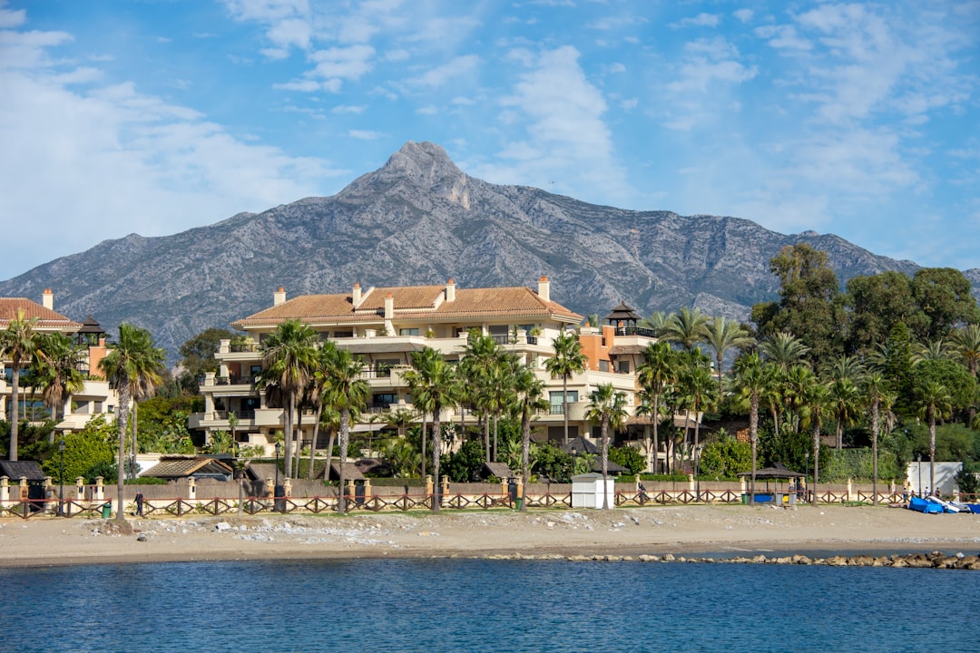 colegios de calidad en Marbella - Vista del campus escolar en Sotogrande, San Roque