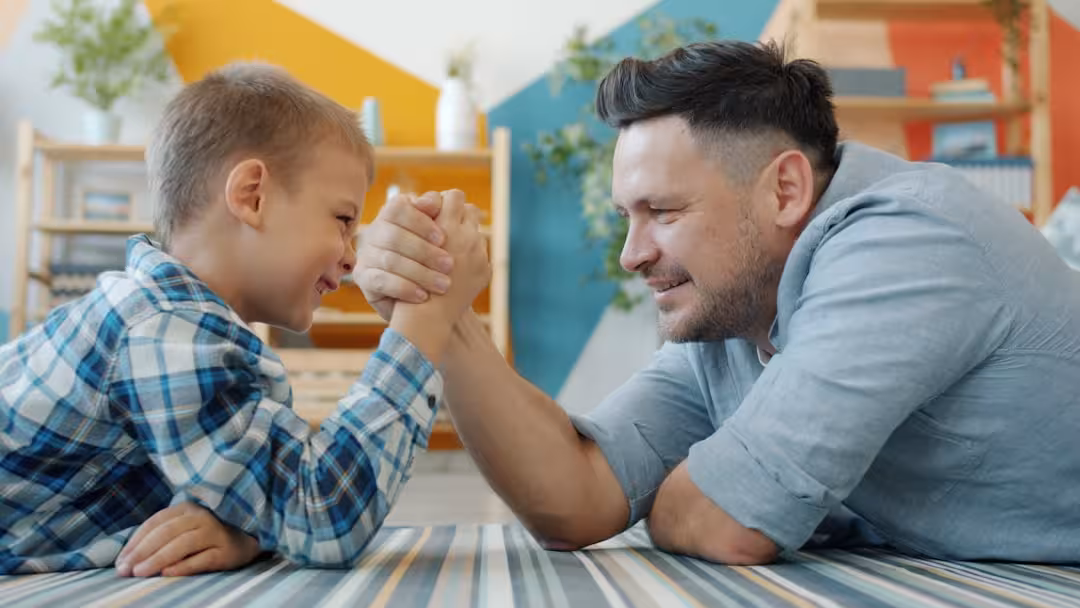 Cómo ayudar a mi hijo a ser más sociable [Método Montessori]