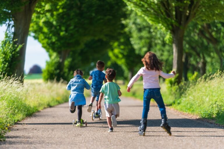 kids playing
