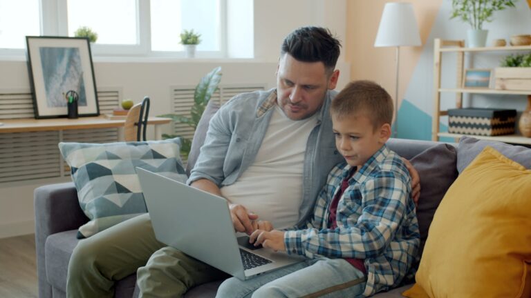 kids learning together