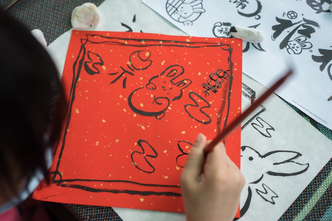 children painting