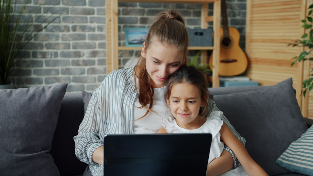 kids learning together