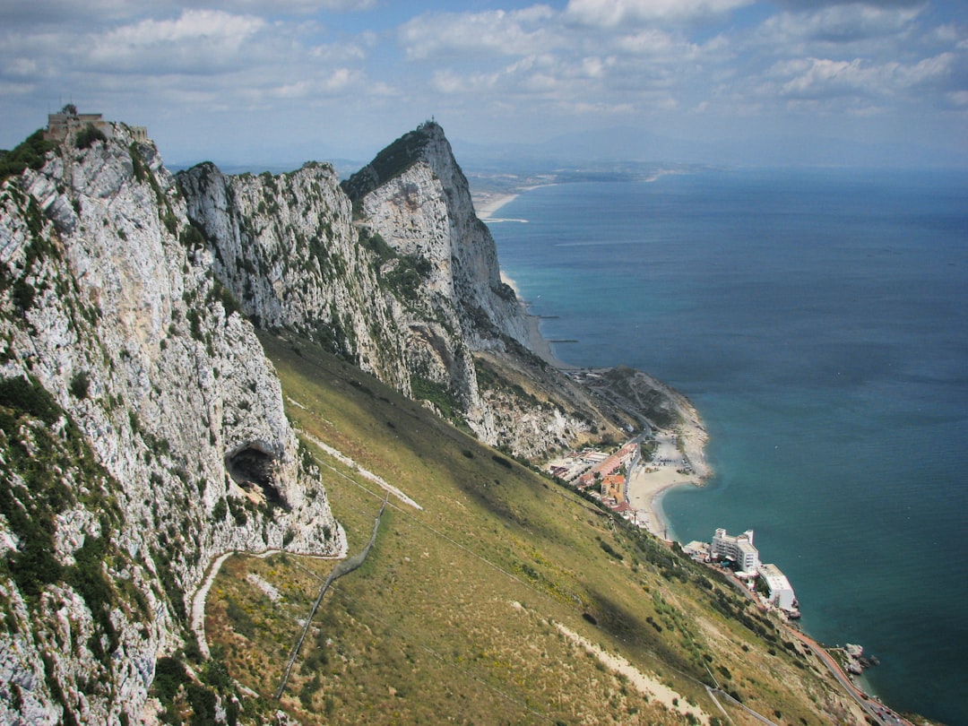 centros bilingües en Gibraltar - El entorno de Sotogrande ofrece tranquilidad y luz natural para los más pequeños