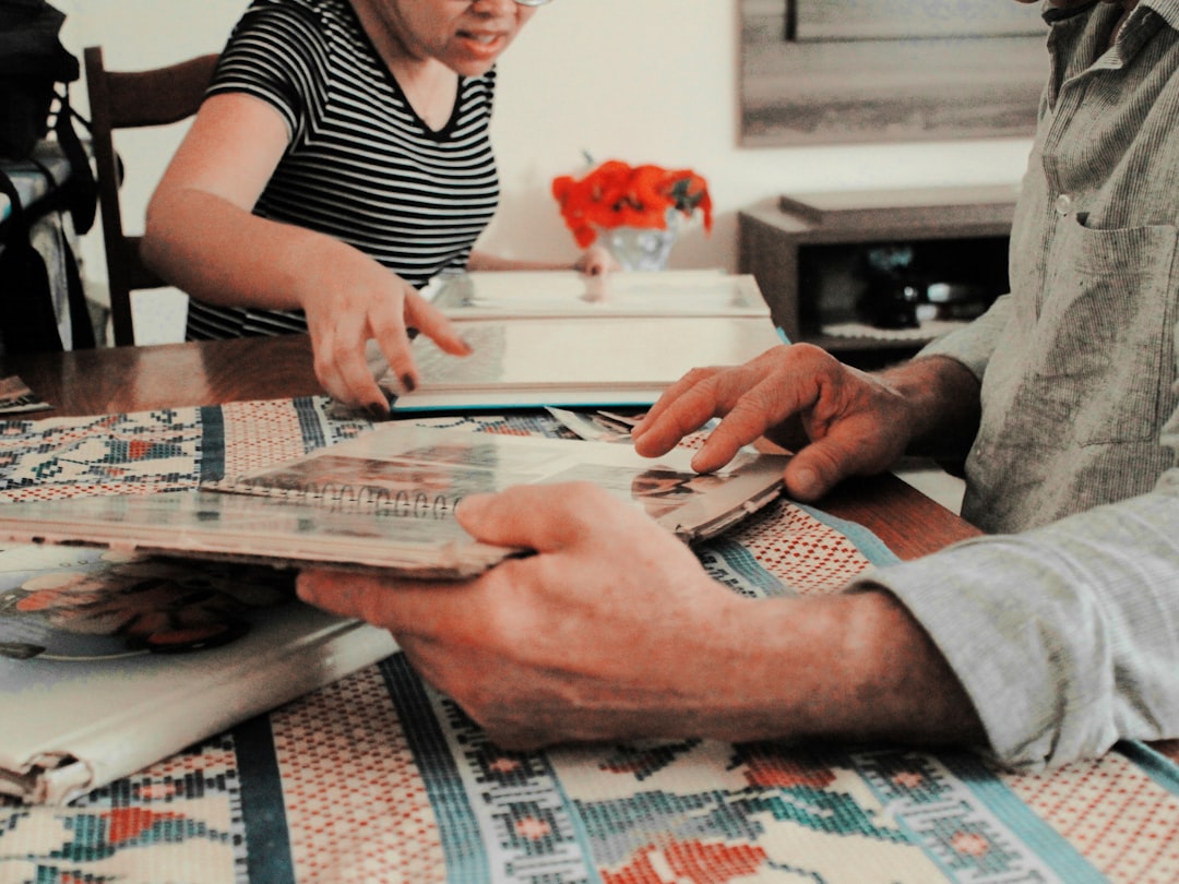 Montessori guide role - What Does a Montessori Guide Do? | IMS Sotogrande International School