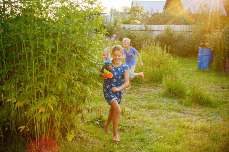 Montessori Schule Costa del Sol - Montessori Schule & Natur: Warum draußen Lernen Kinder nachhaltig prägt | IMS Sotogrande