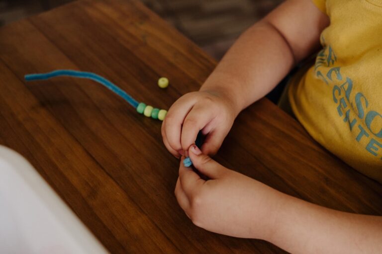 internationale Montessori Schule Costa del Sol - Internationale Montessori Schule Costa del Sol: Warum konkrete Materialien das Lernen fördern