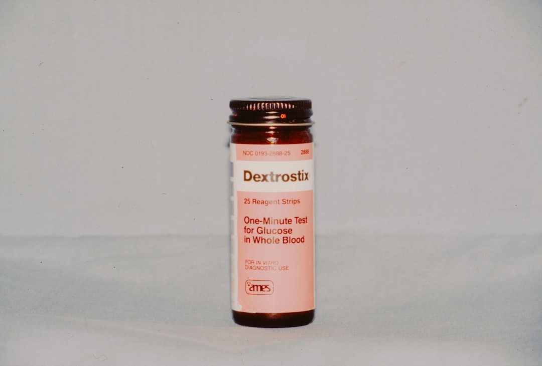 destreza manual - Actividad de motricidad fina con pinzas y botones