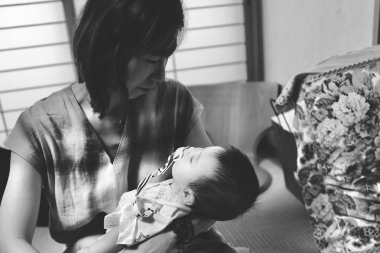 Eifersucht bei Babys - Eifersucht bei Babys: Wann sie auftauchen und wie man sie begleitet | Montessori Schule Costa del Sol