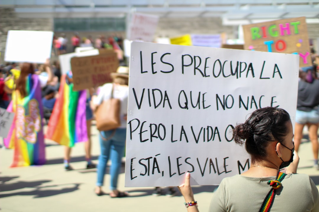 crianza respetuosa - Familias de Sotogrande y el Campo de Gibraltar eligen entornos educativos respetuosos