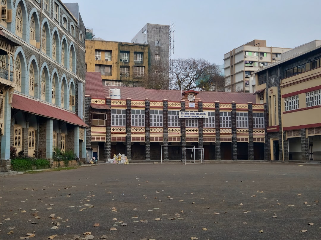 escuela Montessori Manilva - Comunidad internacional y multicultural en un colegio Montessori acreditado.