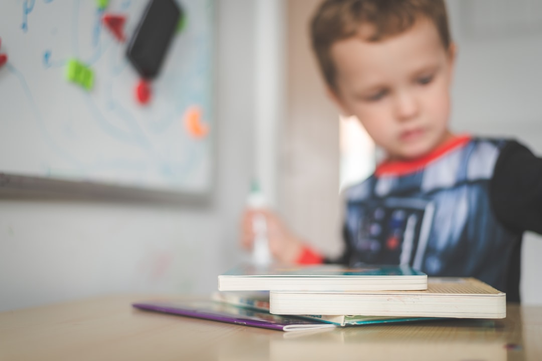 centro infantil Montessori para familias de Estepona - Materiales Montessori auténticos para el desarrollo sensorial