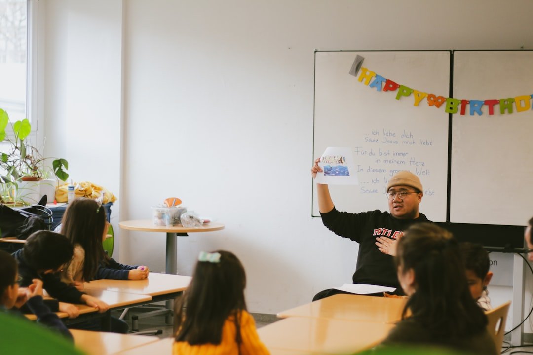 Educación infantil Montessori en Estepona precio - Educación bilingüe por inmersión en un aula Montessori