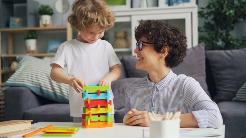 Montessori Schule Casares - Montessori Schule in der Nähe von Casares: Kindergarten & Vorschule für Familien