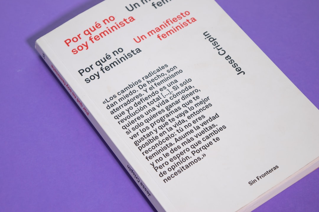 hijo que desatiende las peticiones - Un entorno organizado a la medida del niño favorece su autonomía y reduce la desobediencia