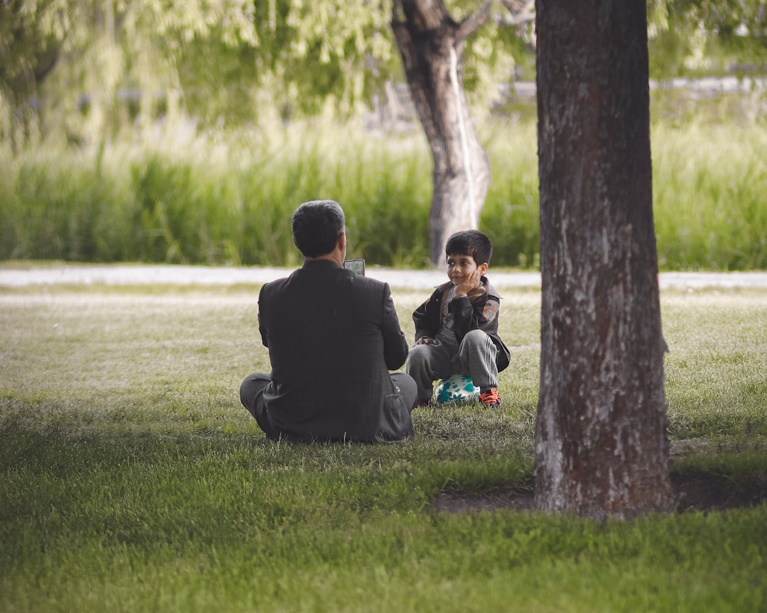 niño desobediente - Validar la emoción antes de poner el límite cambia la dinámica