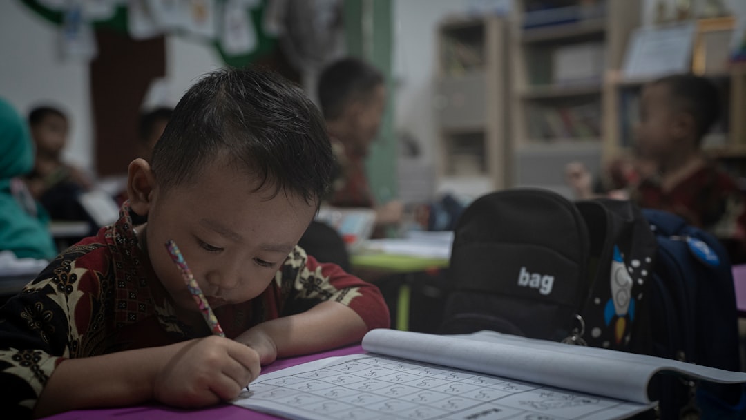 comunidad infantil Montessori - La inmersión bilingüe español-inglés se integra de forma natural en la jornada escolar.