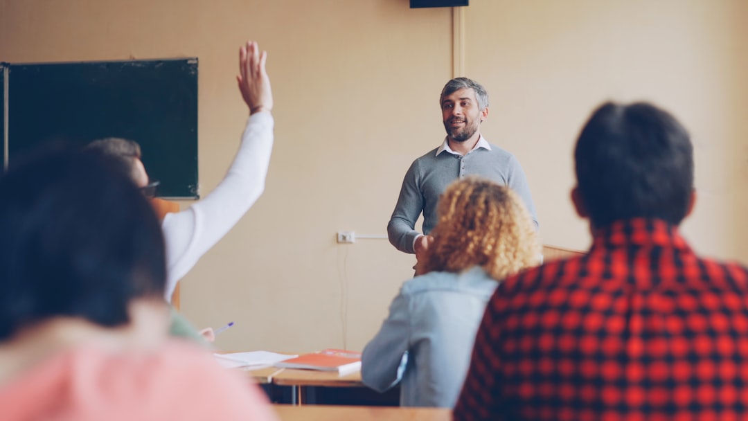 colegio Montessori primaria cerca de Casares - Tutoría familiar en el aula Montessori