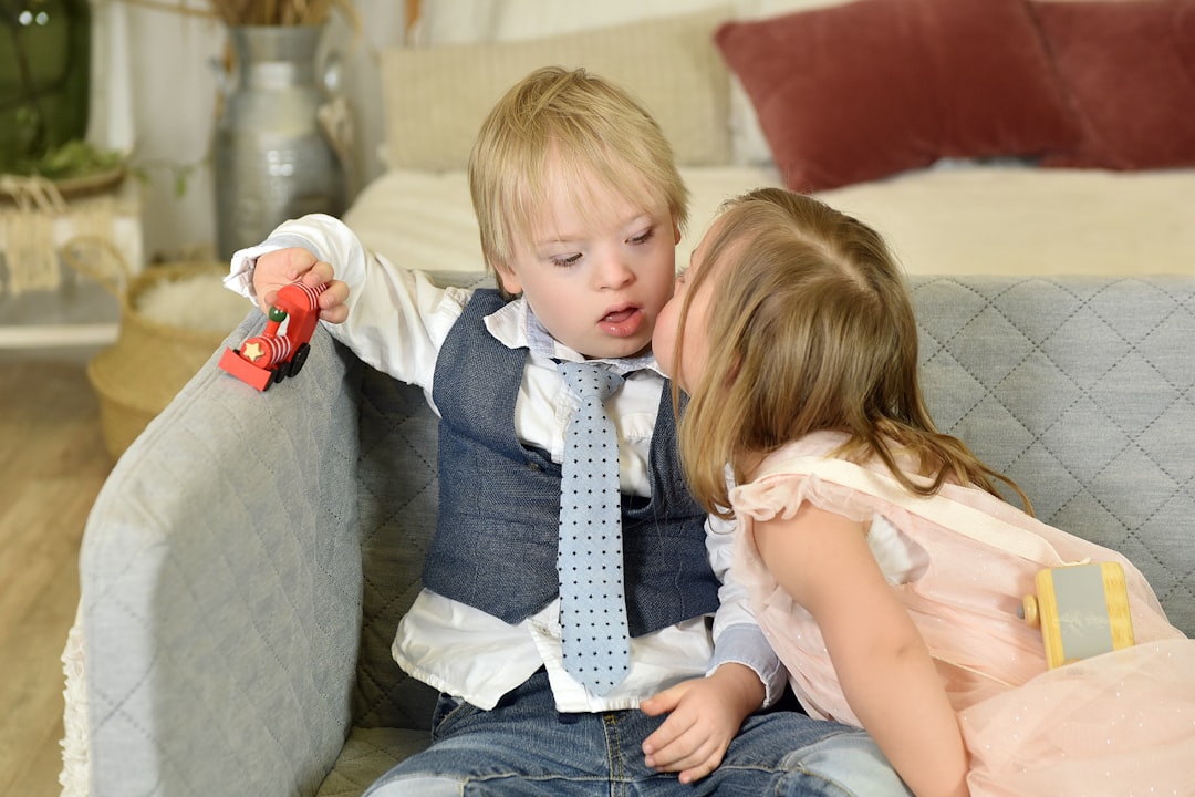 Geschwisterrivalität Tipps - Geschwisterrivalität: 7 Montessori-Tipps für mehr Harmonie zu Hause