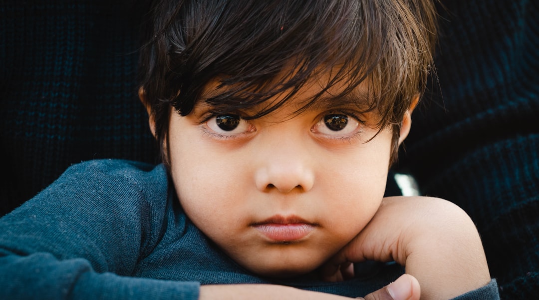 Kind hört nicht - Kind hört nicht: 7 Montessori-Strategien die wirklich helfen