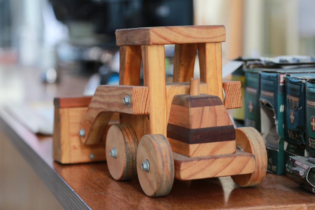 Montessori desde bebé - Juguetes de madera simples para bebés dentro de la filosofía Montessori