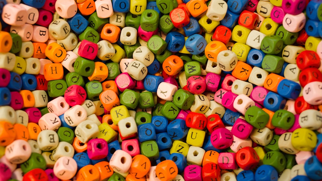 aritmética Montessori - Materiales del sistema decimal: unidades, decenas, centenas y millares
