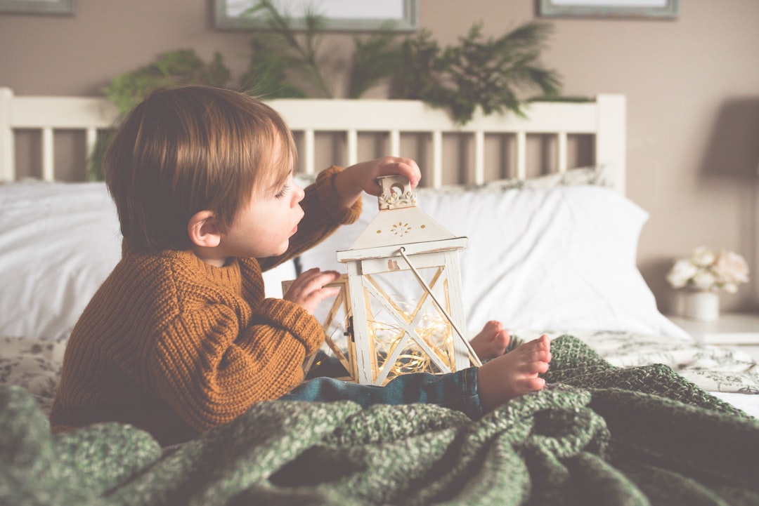 Ambiente preparado Montessori en casa para niños pequeños