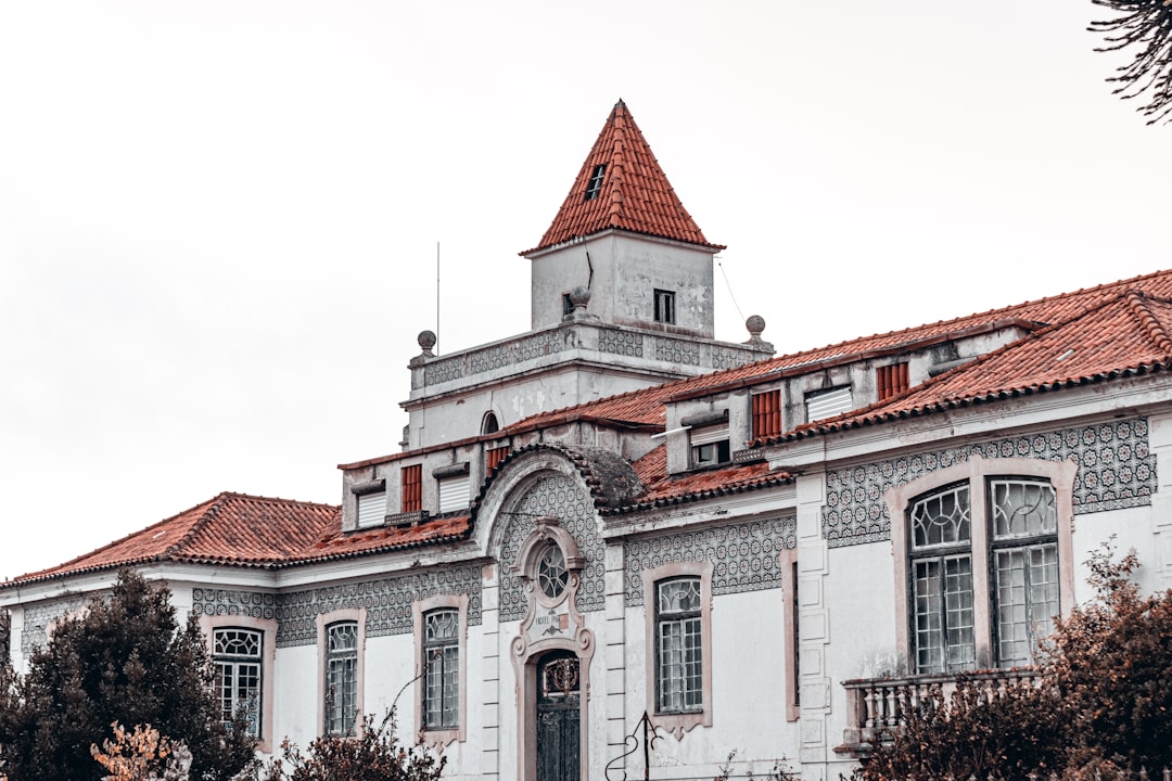 Colegio bilingüe en San Roque precio - Materiales Montessori de madera en aula preparada