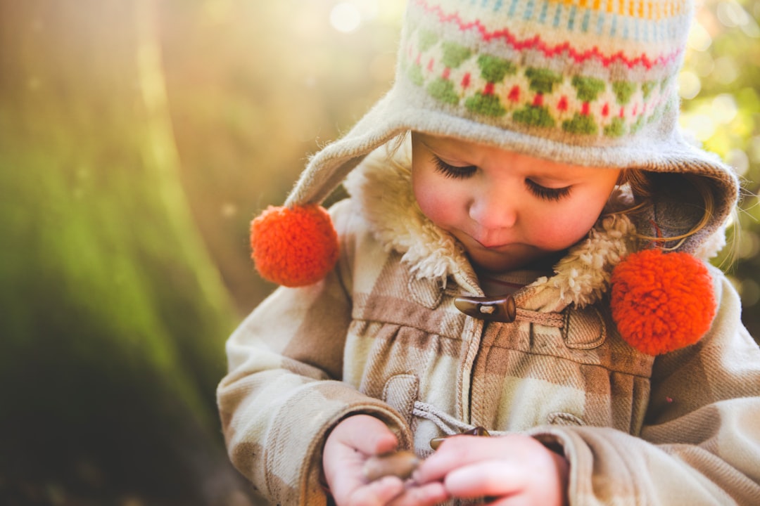 etapas sensibles del niño - Motricidad fina en acción: el periodo sensible de los objetos pequeños