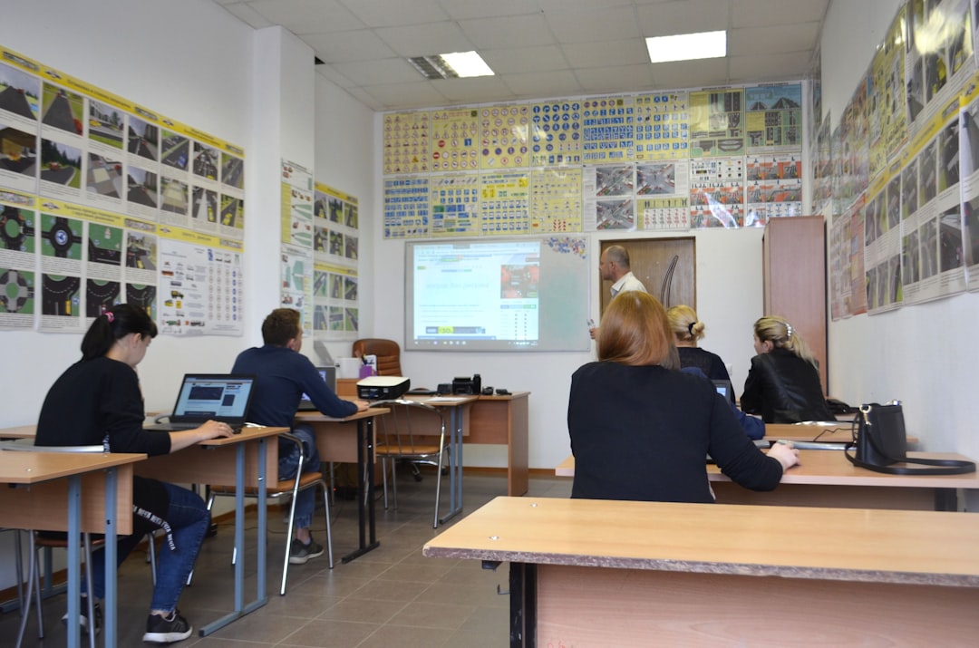 bilinguale Schule - Bilinguale Schule in Campo de Gibraltar: Warum immer mehr Familien diese wählen