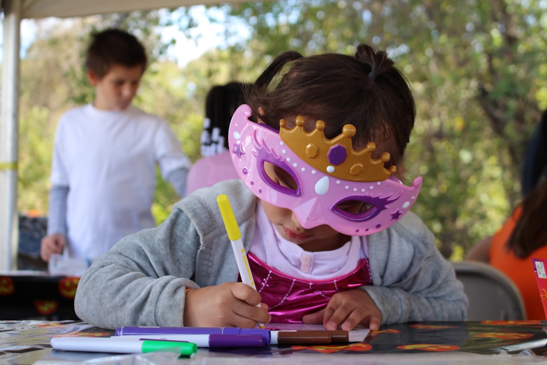 Juegos educativos para niños de 5 años - Material sensorial para desarrollar la motricidad fina