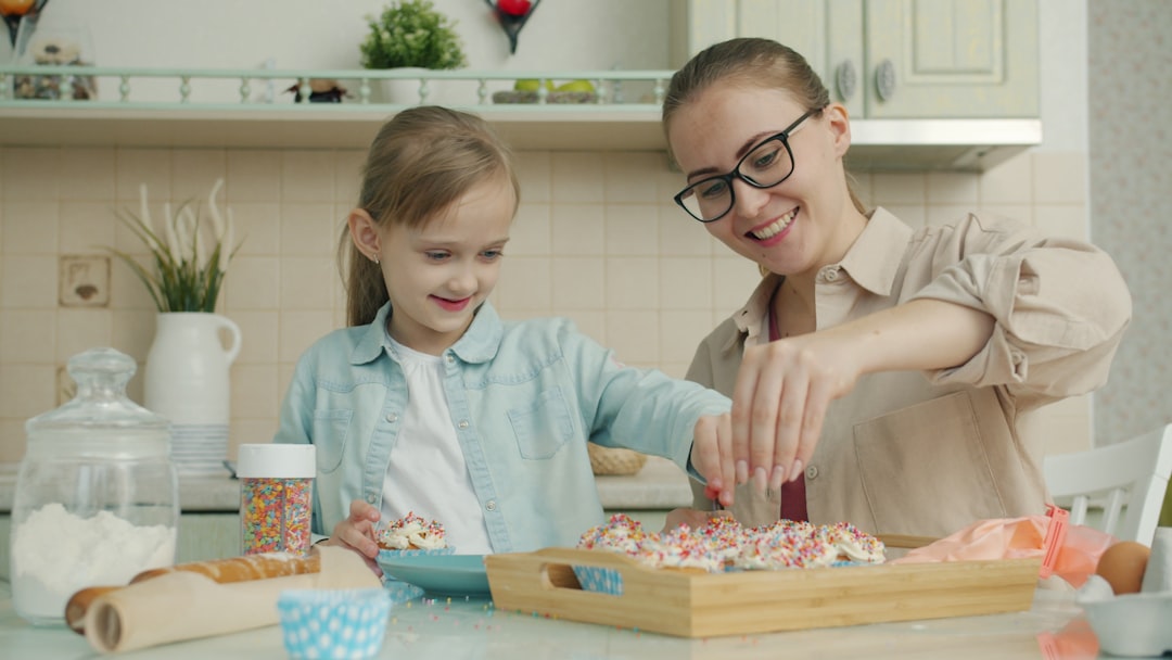 juegos educativos para niños de 8 años - Experimento científico sencillo para niños en casa