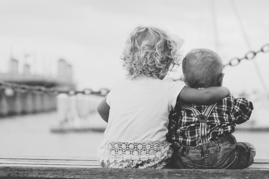 envidia fraternal - kids learning together