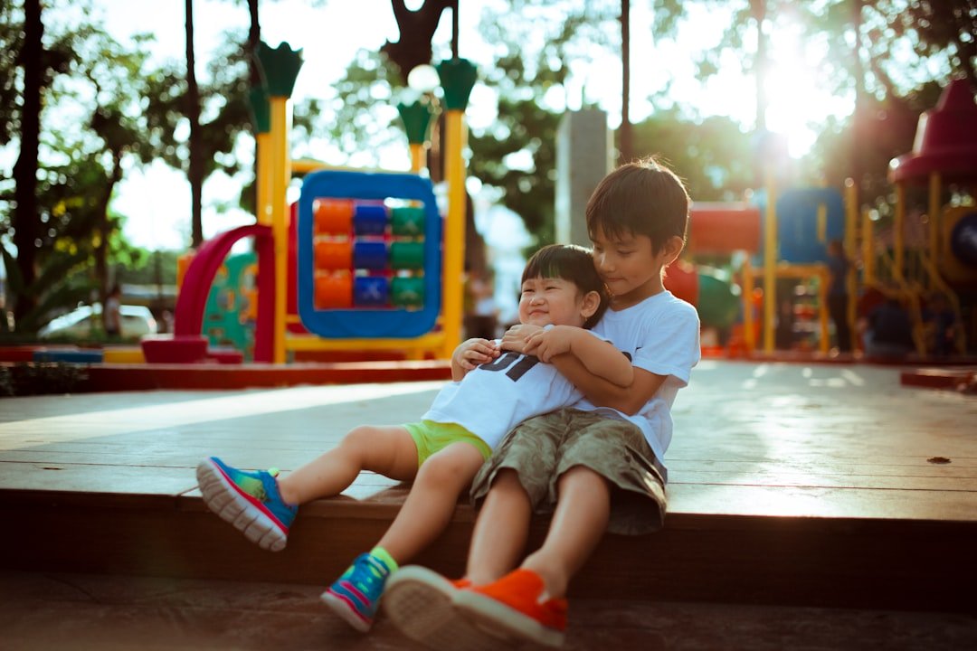 Cómo afrontar la timidez - kids learning together