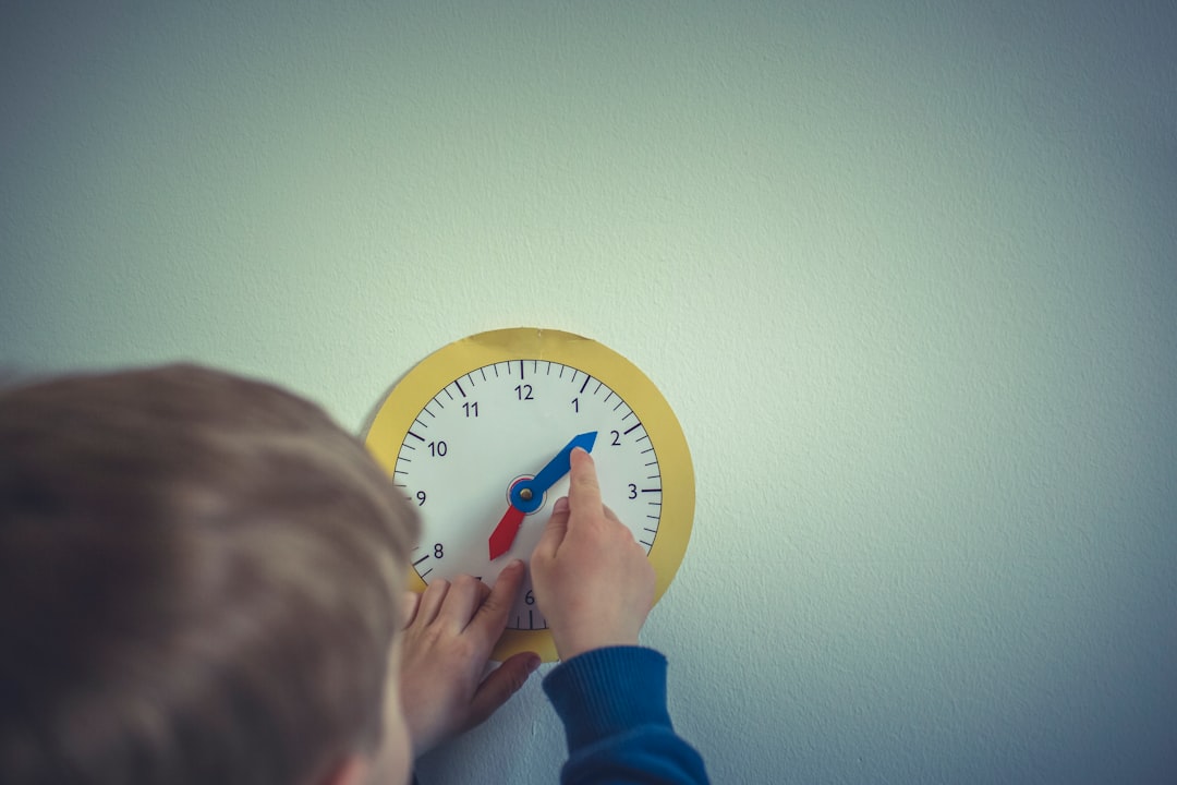 Frühkindliche Förderung in meiner Nähe: Montessori-Guide 2026