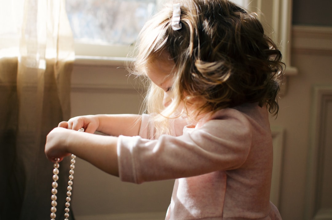 juguetes montessori - Propuestas seguras para explorar durante los primeros años.