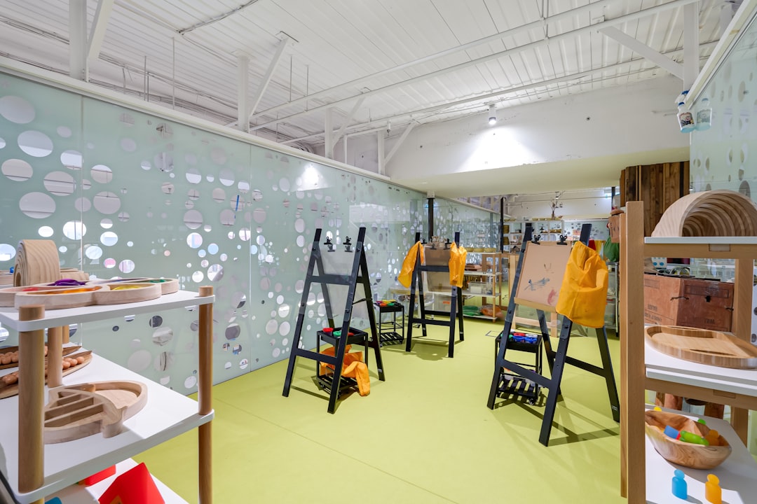 maría montessori - Un aula Montessori reúne materiales accesibles y niños de distintas edades.