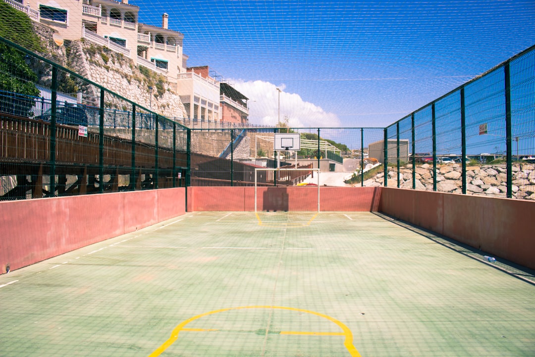 Guía para elegir el mejor campamento de verano para niños en el Campo de Gibraltar en 2026