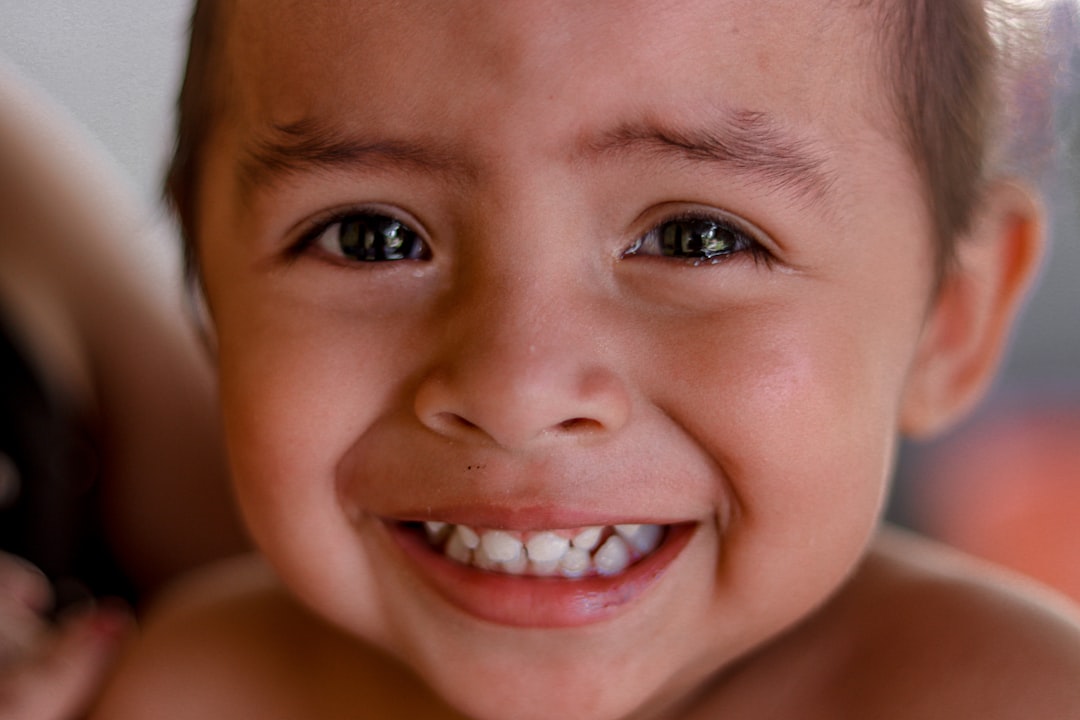 cuando le salen los dientes a los bebe - Las encías sensibles pueden aumentar las ganas de morder.