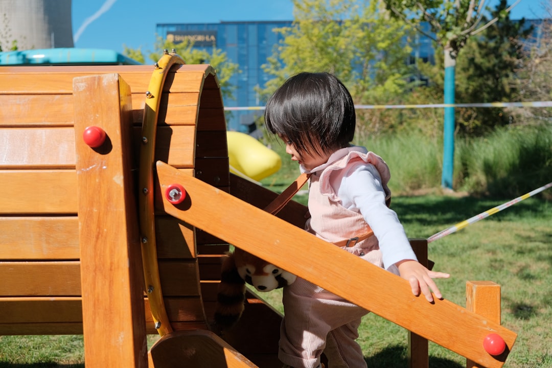 actividades Montessori - Preparar una merienda sencilla conecta aprendizaje y vida familiar.