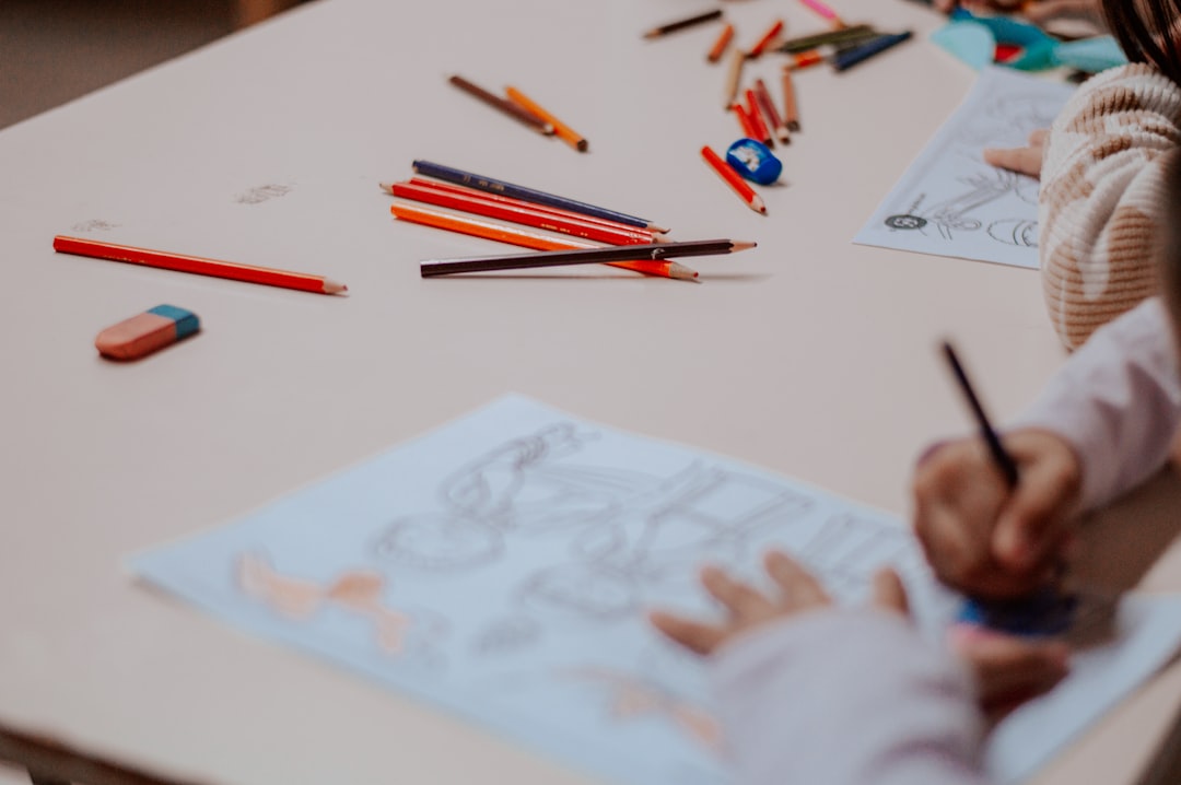 pedagogía waldorf críticas - El arte y la imaginación ocupan un lugar destacado en muchas aulas Waldorf.