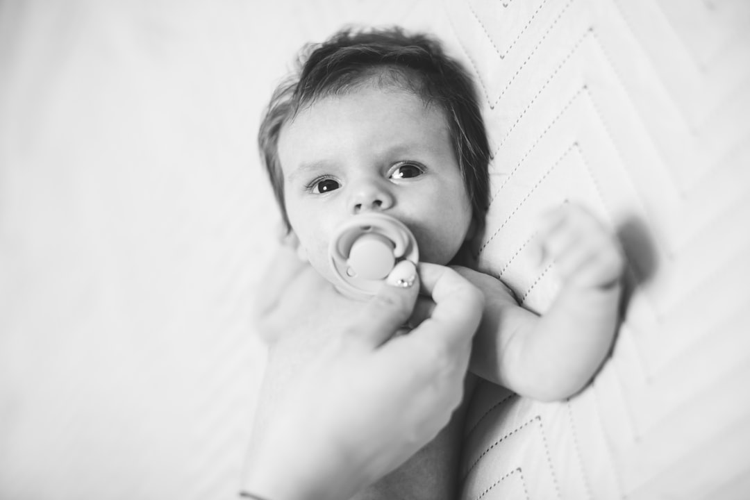 gel dientes bebe - El masaje suave ayuda a cuidar las encías sensibles.